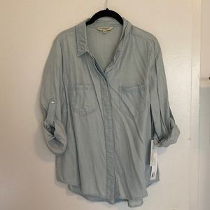 Long sleeve button up chambray shirt